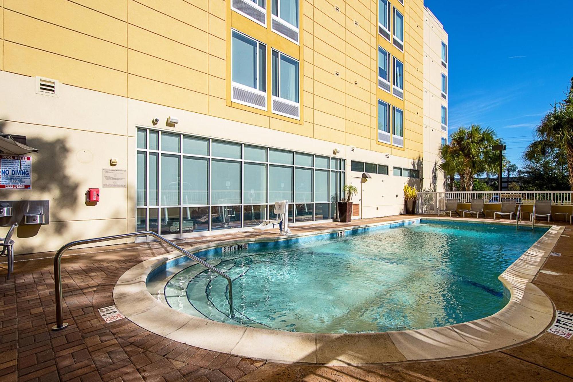Springhill Suites Tampa North/Tampa Palms Esterno foto