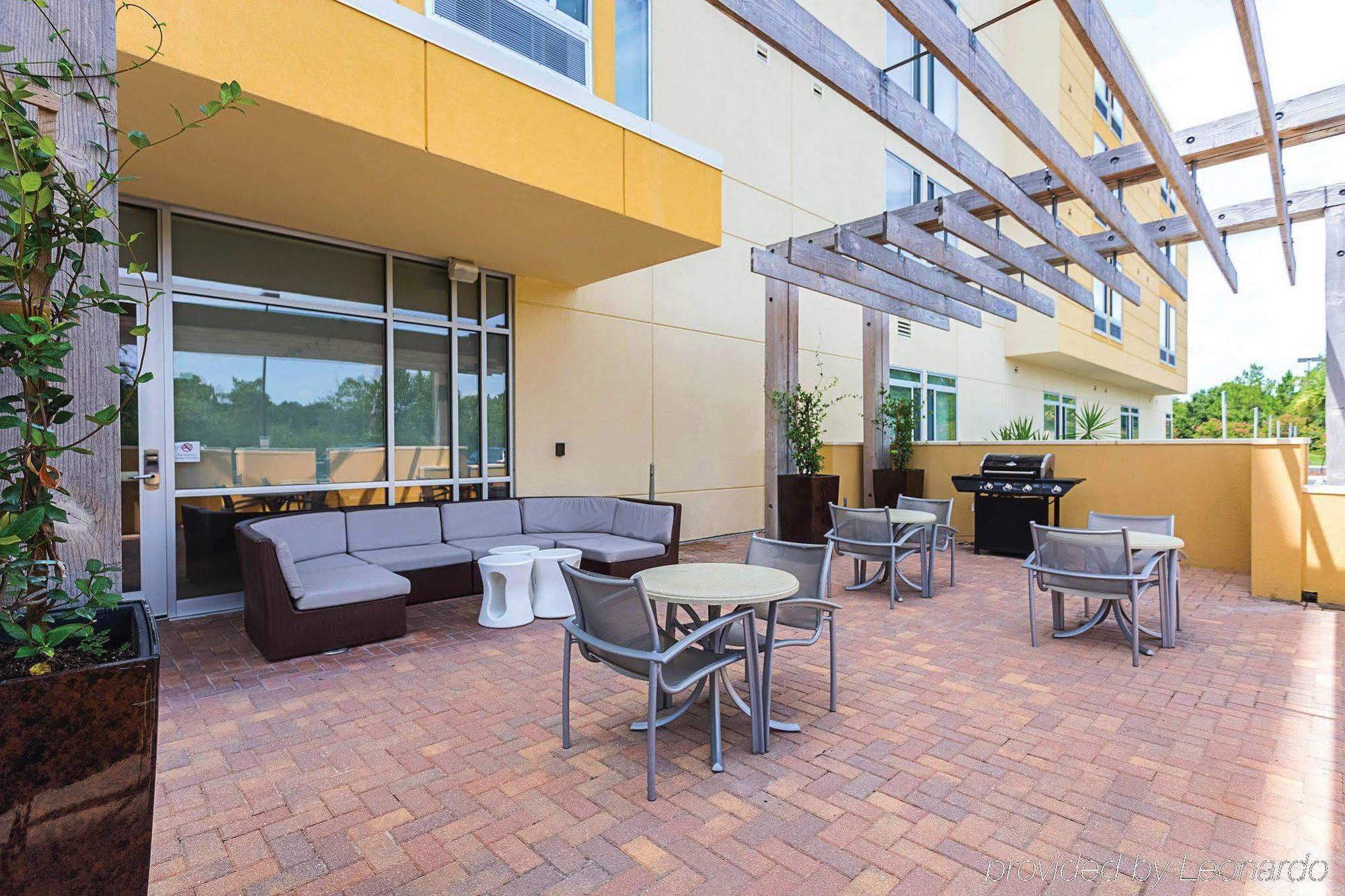 Springhill Suites Tampa North/Tampa Palms Esterno foto