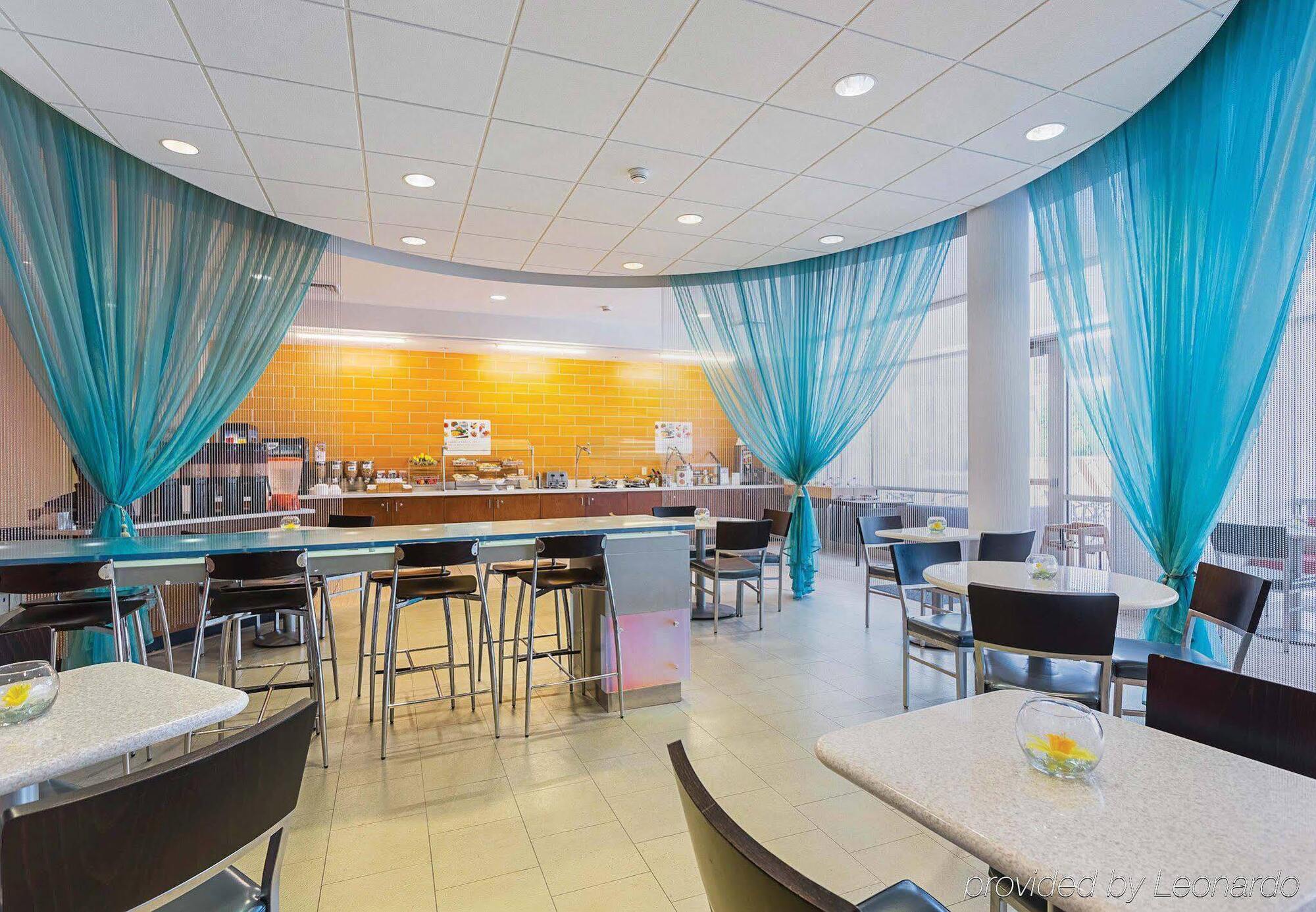 Springhill Suites Tampa North/Tampa Palms Esterno foto