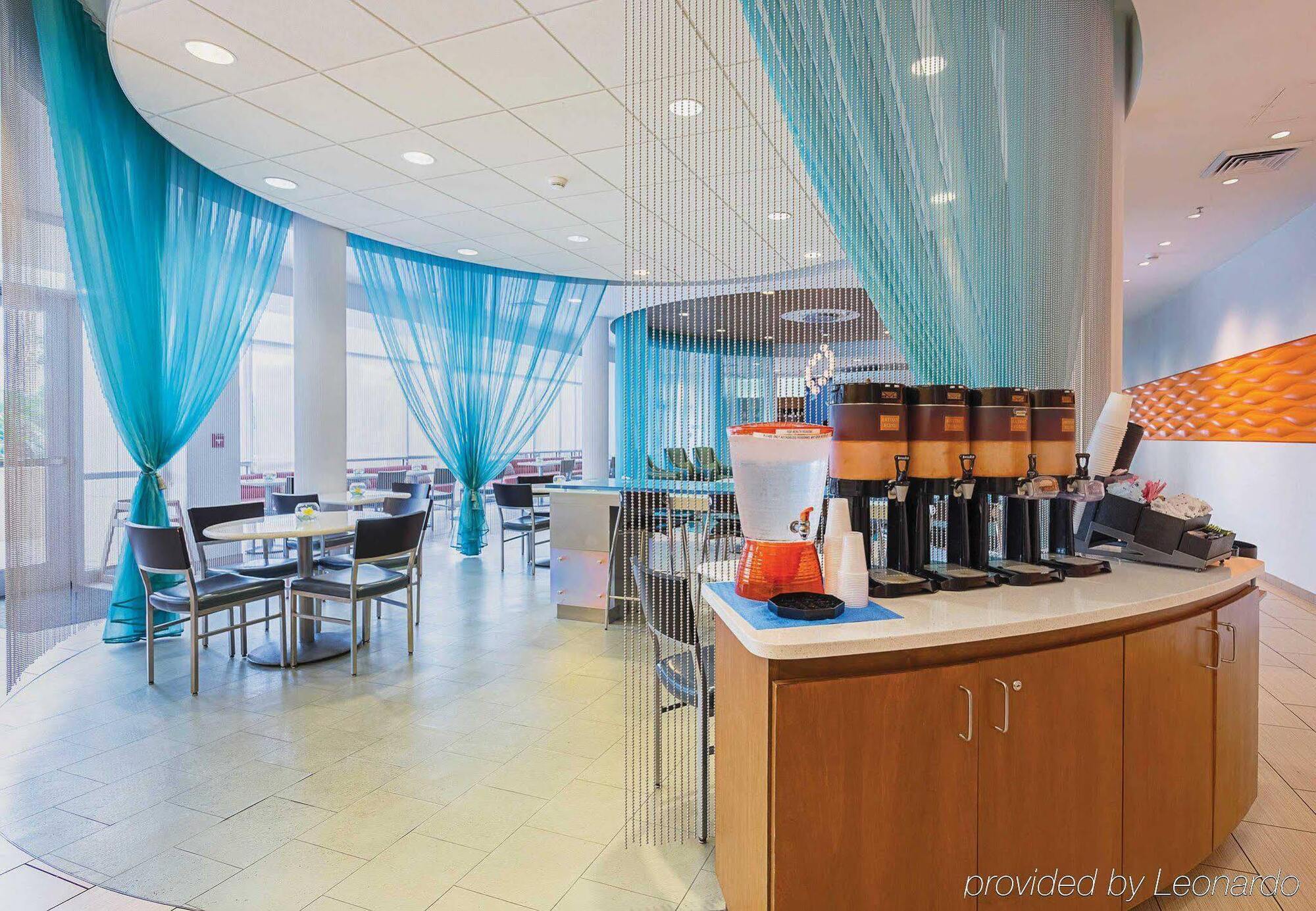 Springhill Suites Tampa North/Tampa Palms Esterno foto