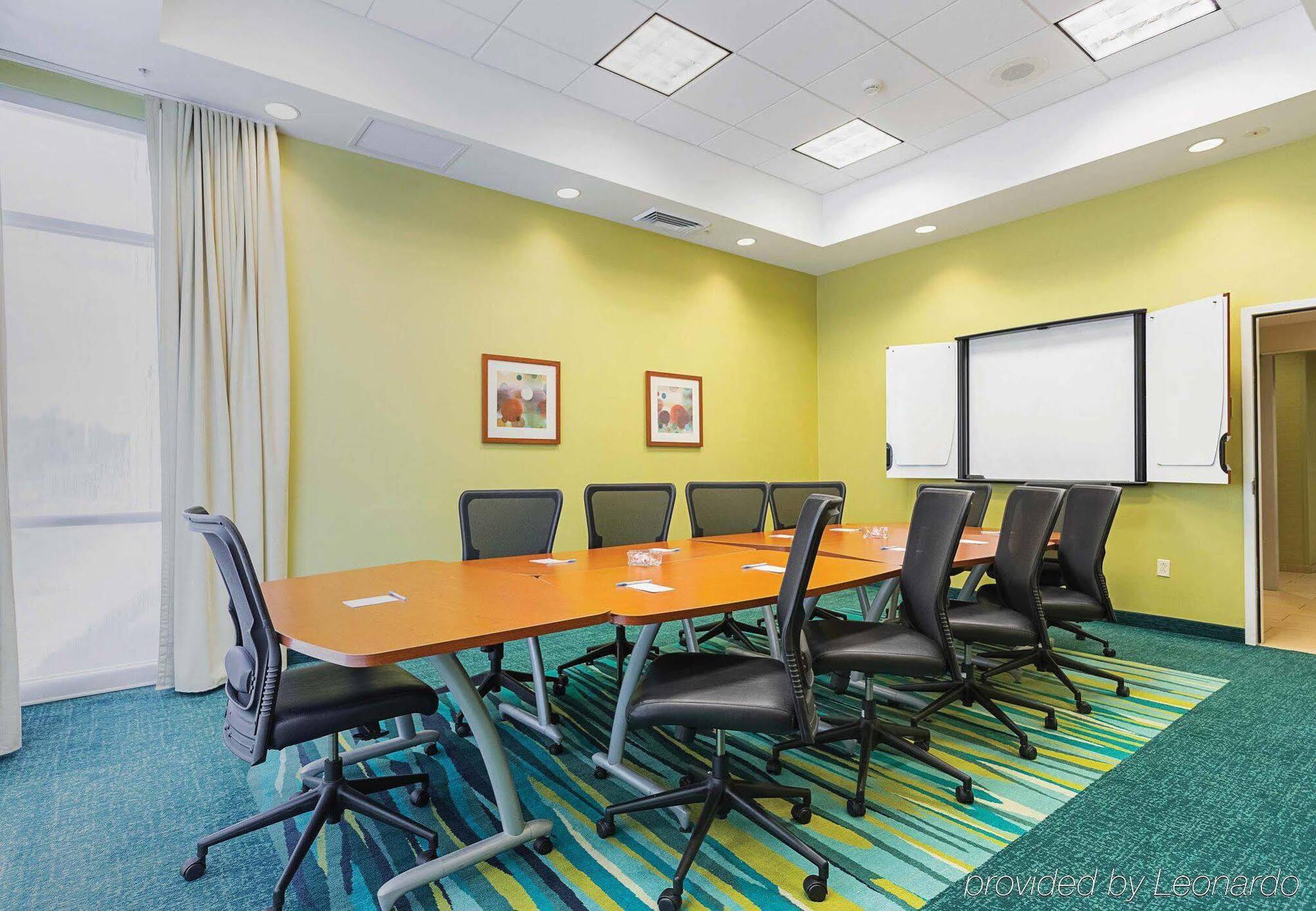 Springhill Suites Tampa North/Tampa Palms Esterno foto