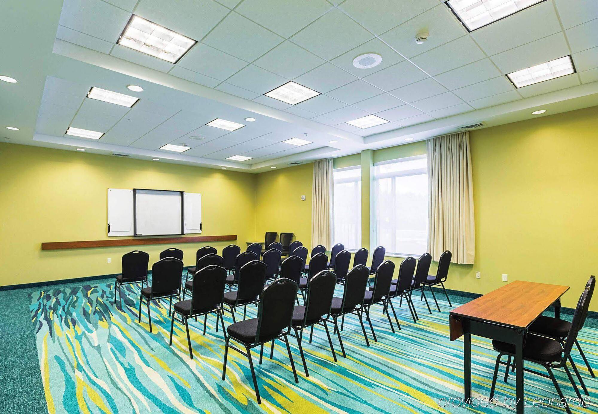 Springhill Suites Tampa North/Tampa Palms Esterno foto
